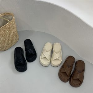 미들힐 크로스 스트랩 슬리퍼